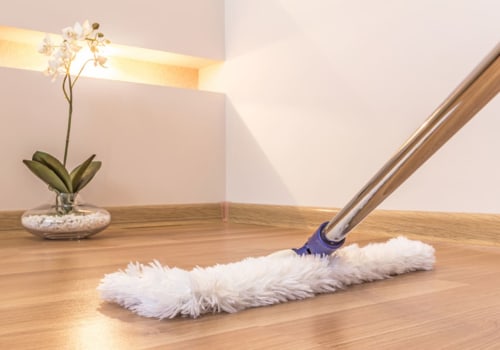 Different Types of All-Purpose Wood Floor Cleaners